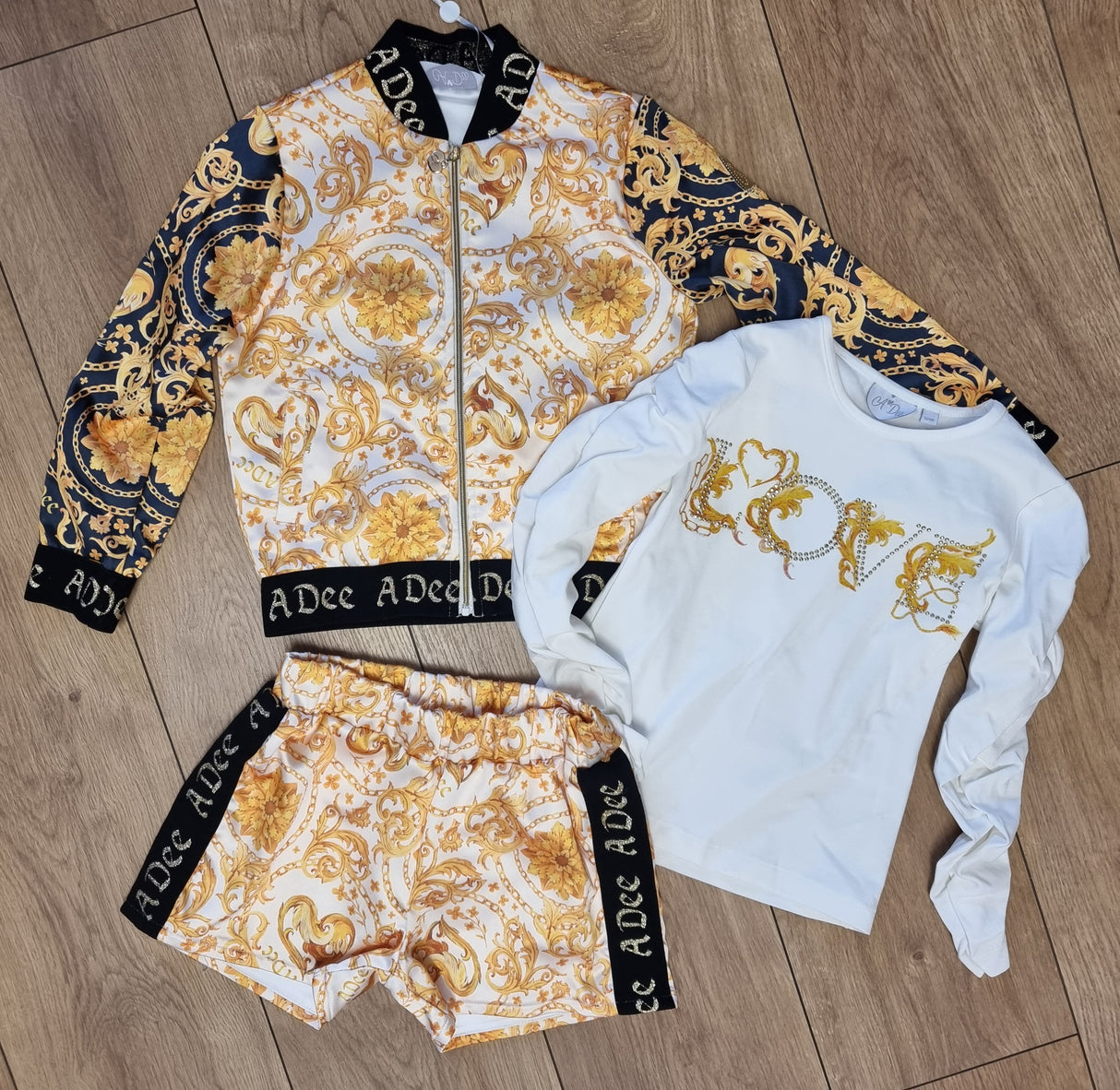 A Dee 5 Year SAMPLE 3 Pc Short Set