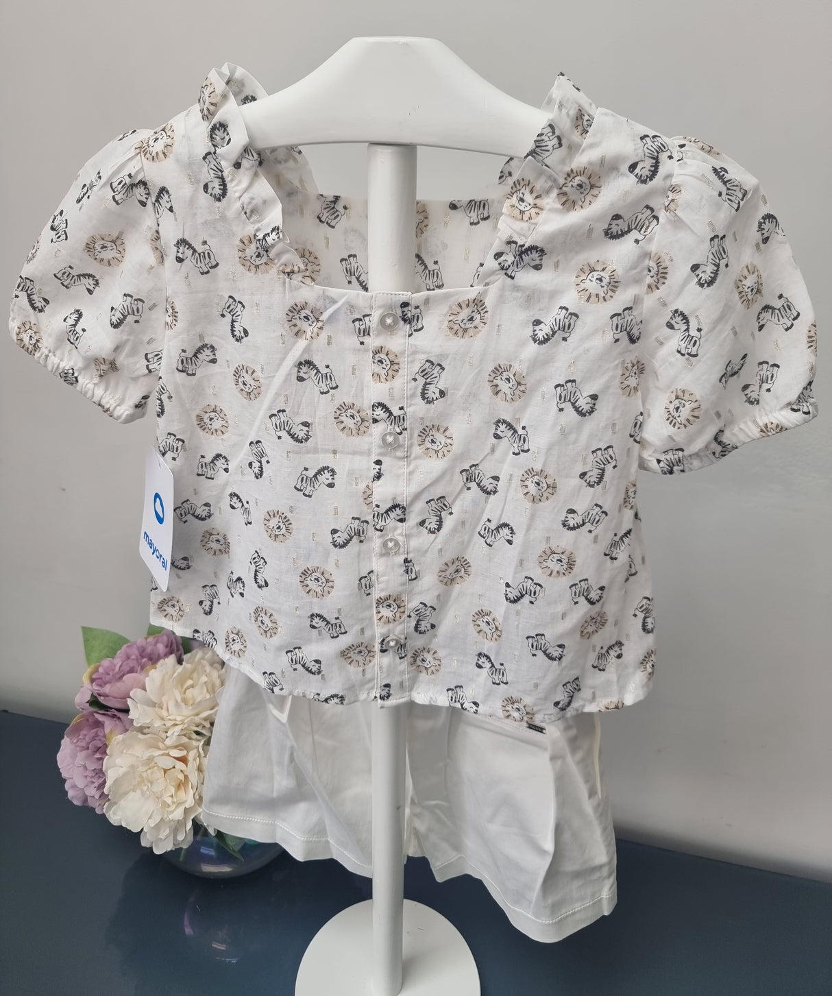 Mayoral Age 4yr Sample animal print top & shorts set